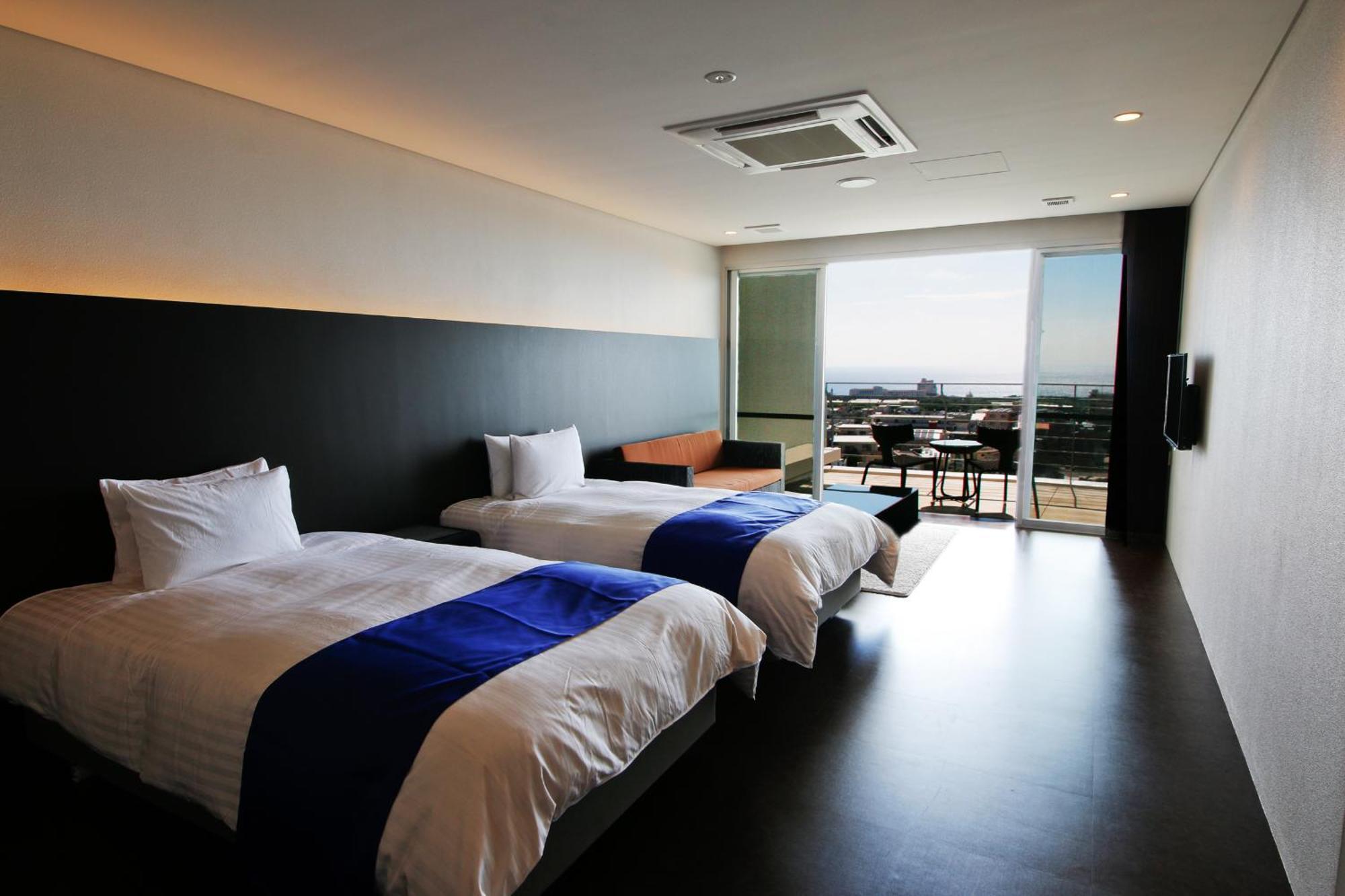 Transit Overnight Hotel Yomitan Exterior photo